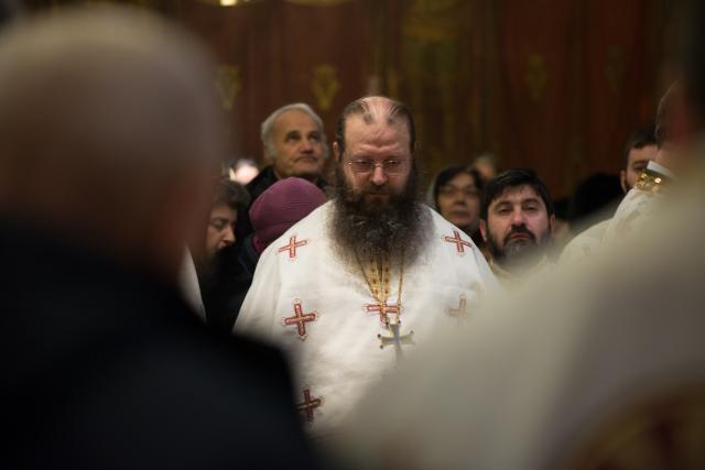 Hram la ctitoria lui Vasile Lupu din Iași: „Având în față chipurile Sfinților Trei Ierarhi, să luăm aminte la icoana viețuirii lor”