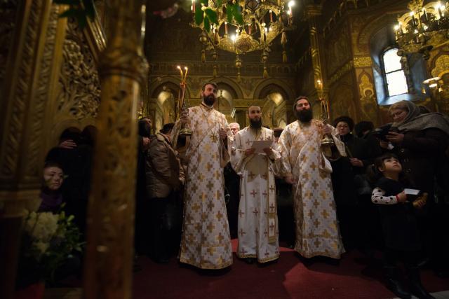 Hram la ctitoria lui Vasile Lupu din Iași: „Având în față chipurile Sfinților Trei Ierarhi, să luăm aminte la icoana viețuirii lor”