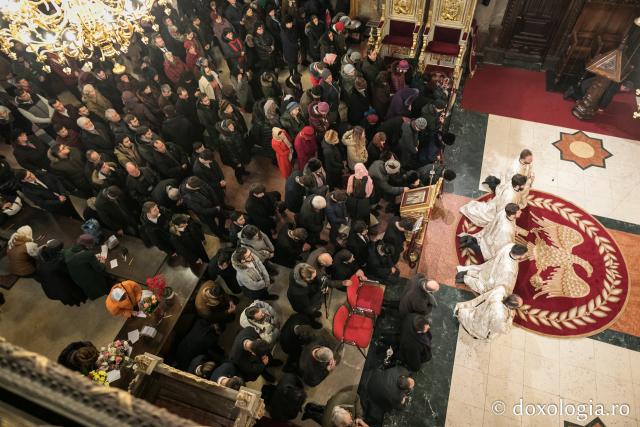 4 ierarhi prezenți la hramul Facultății de Teologie Ortodoxă „Dumitru Stăniloae” din Iași