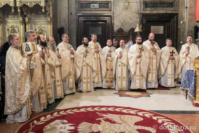 4 ierarhi prezenți la hramul Facultății de Teologie Ortodoxă „Dumitru Stăniloae” din Iași