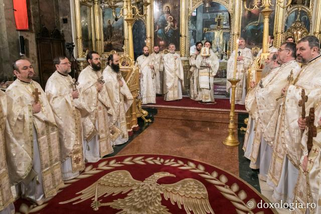 4 ierarhi prezenți la hramul Facultății de Teologie Ortodoxă „Dumitru Stăniloae” din Iași