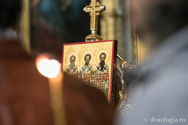 4 ierarhi prezenți la hramul Facultății de Teologie Ortodoxă „Dumitru Stăniloae” din Iași