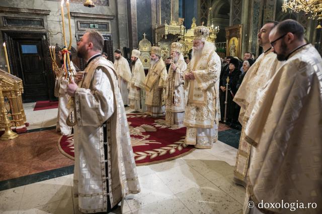 4 ierarhi prezenți la hramul Facultății de Teologie Ortodoxă „Dumitru Stăniloae” din Iași