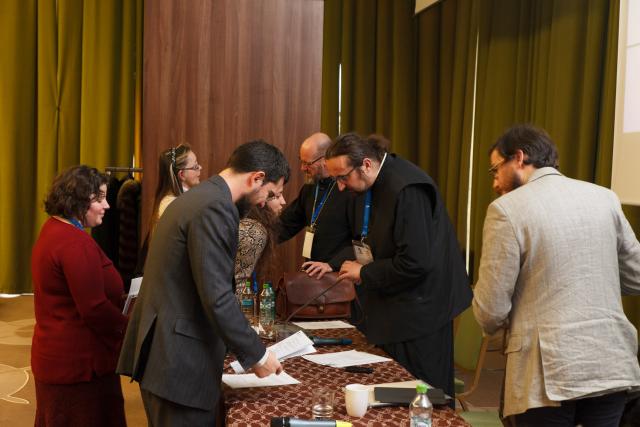 Sesiune de comunicări în cadrul Conferinței Internaţionale IOTA