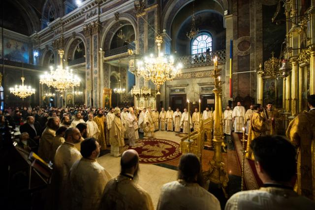 Liturghie arhierească în cinstea Mitropolitului Iosif „cel sfânt şi milostiv”