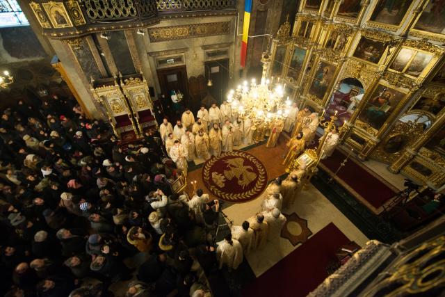 Liturghie arhierească în cinstea Mitropolitului Iosif „cel sfânt şi milostiv”