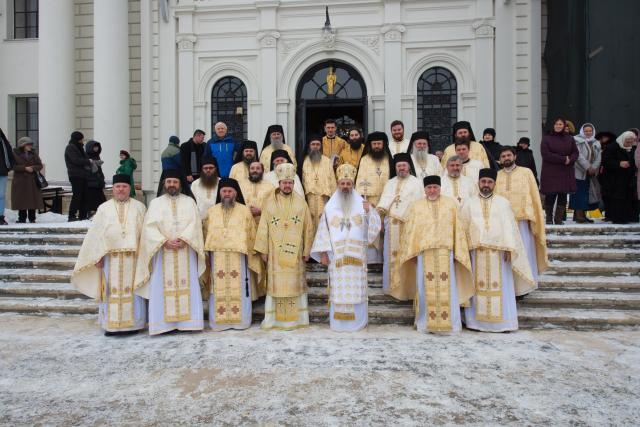 Liturghie arhierească în cinstea Mitropolitului Iosif „cel sfânt şi milostiv”