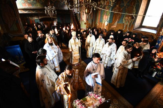 Liturghie arhierească la hramul Mănăstirii Copou din Iași