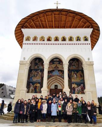 Sfântul Serafim de Sarov, sărbătorit la Mănăstirea Sihăstria Putnei: „Ce judeci la altul în aceea sigur vei cădea”