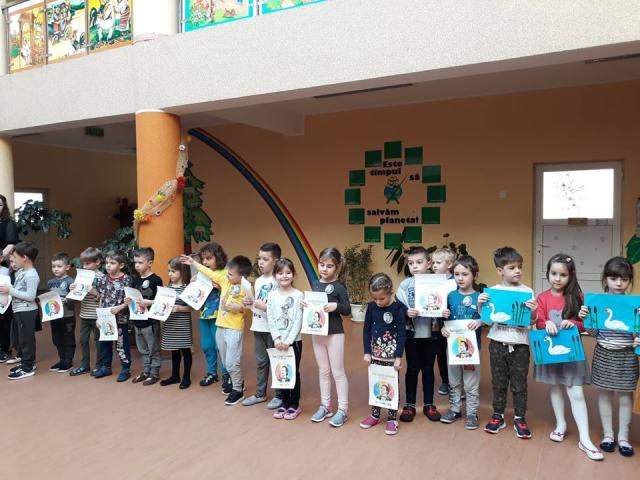 Ziua lui Eminescu, marcată la Grădiniţa şi Şcoala Primară „Sfântul Ioan cel Nou de la Suceava”