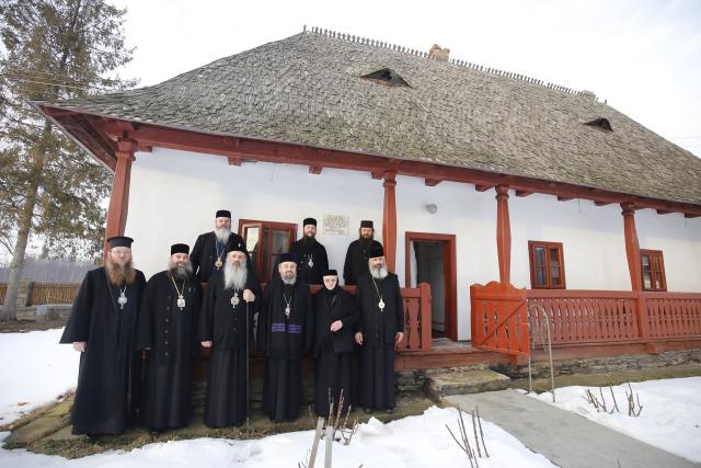 Șapte ierarhi, în pelerinaj în patria Patriarhului Teoctist