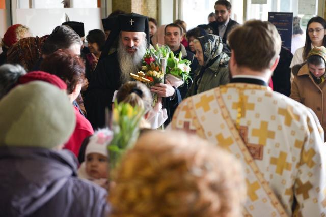 IPS Părinte Mitropolit Teofan a slujit Sfânta Liturghie la Spitalul Clinic de Urgenţă pentru Copii „Sfanta Maria” din Iași