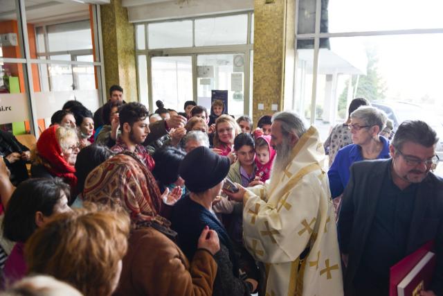 IPS Părinte Mitropolit Teofan a slujit Sfânta Liturghie la Spitalul Clinic de Urgenţă pentru Copii „Sfanta Maria” din Iași
