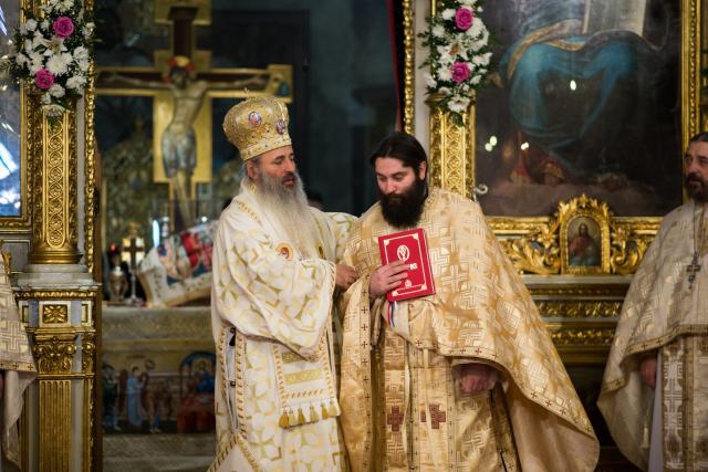 Hram la Catedrala mitropolitană din Iași: „Creștinul ortodox este închinat lui Dumnezeu, este îmbisericit, este altoit ca o ramură pe trunchiul Bisericii”