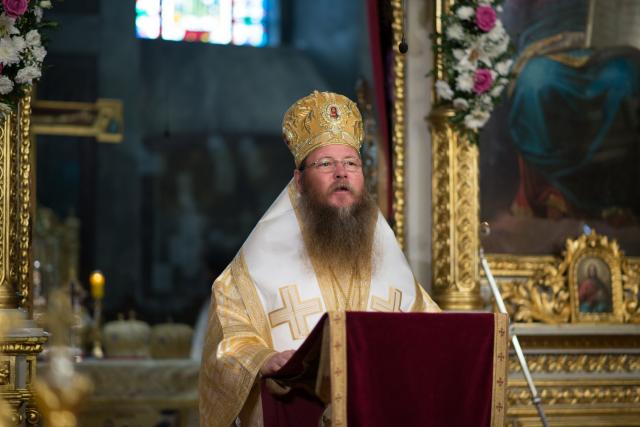 Hram la Catedrala mitropolitană din Iași: „Creștinul ortodox este închinat lui Dumnezeu, este îmbisericit, este altoit ca o ramură pe trunchiul Bisericii”