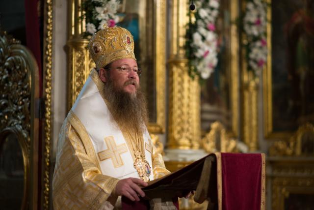 Hram la Catedrala mitropolitană din Iași: „Creștinul ortodox este închinat lui Dumnezeu, este îmbisericit, este altoit ca o ramură pe trunchiul Bisericii”