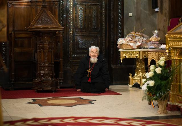 Hram la Catedrala mitropolitană din Iași: „Creștinul ortodox este închinat lui Dumnezeu, este îmbisericit, este altoit ca o ramură pe trunchiul Bisericii”