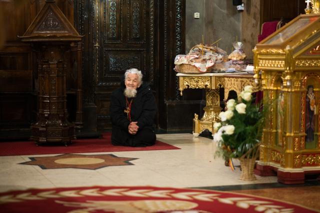 Hram la Catedrala mitropolitană din Iași: „Creștinul ortodox este închinat lui Dumnezeu, este îmbisericit, este altoit ca o ramură pe trunchiul Bisericii”
