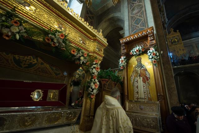 Hram la Catedrala mitropolitană din Iași: „Creștinul ortodox este închinat lui Dumnezeu, este îmbisericit, este altoit ca o ramură pe trunchiul Bisericii”