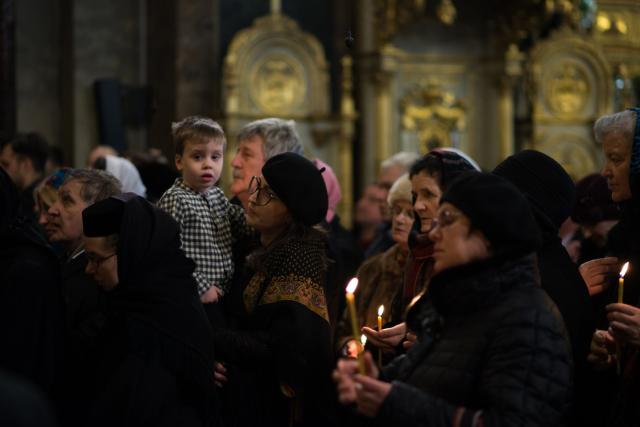 Hram la Catedrala mitropolitană din Iași: „Creștinul ortodox este închinat lui Dumnezeu, este îmbisericit, este altoit ca o ramură pe trunchiul Bisericii”