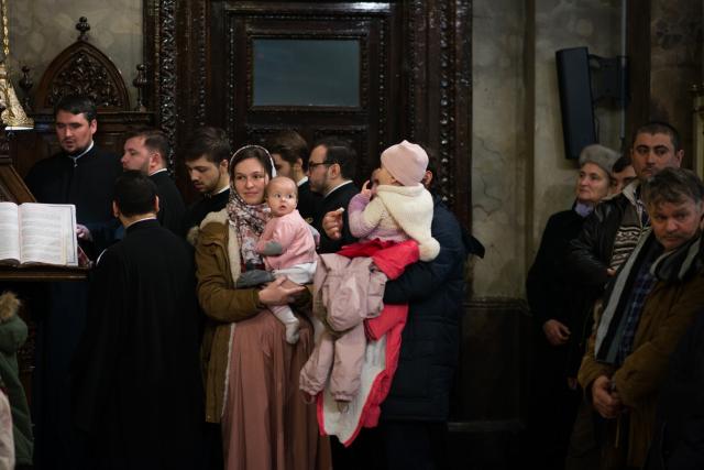 Hram la Catedrala mitropolitană din Iași: „Creștinul ortodox este închinat lui Dumnezeu, este îmbisericit, este altoit ca o ramură pe trunchiul Bisericii”