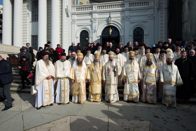 Hram la Catedrala mitropolitană din Iași: „Creștinul ortodox este închinat lui Dumnezeu, este îmbisericit, este altoit ca o ramură pe trunchiul Bisericii”