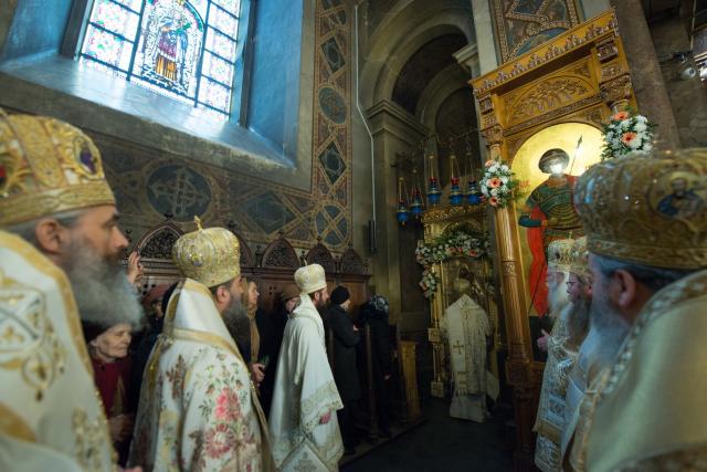 Hram la Catedrala mitropolitană din Iași: „Creștinul ortodox este închinat lui Dumnezeu, este îmbisericit, este altoit ca o ramură pe trunchiul Bisericii”