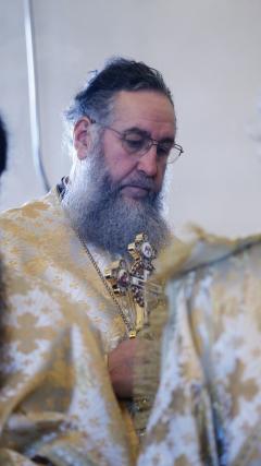 Liturghie cu patru arhierei la Mănăstirea Zosin din Botoșani: „Casa omului este sufletul său”