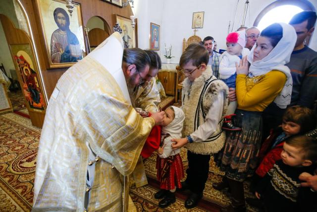 Liturghie cu patru arhierei la Mănăstirea Zosin din Botoșani: „Casa omului este sufletul său”