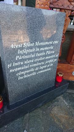 Slujbă de pomenire pentru părintele Justin Pârvu, la „împlinirea unui centenar de la nașterea sa pământească”