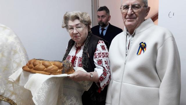 IPS Mitropolit Teofan, la Căminul de Pensionari „Sfânta Cuvioasă Parascheva” din Iași: „Dumnezeu poate să umple golul sufletesc din viața omului”