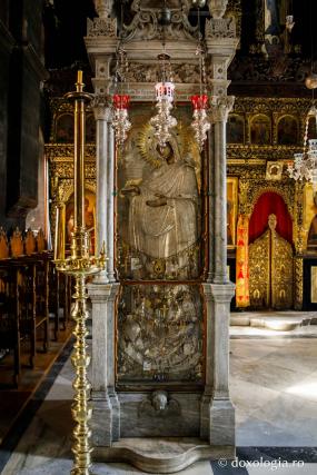 Rugăciune la Icoana Maicii Domnului „Stareţa” (Gherontissa)