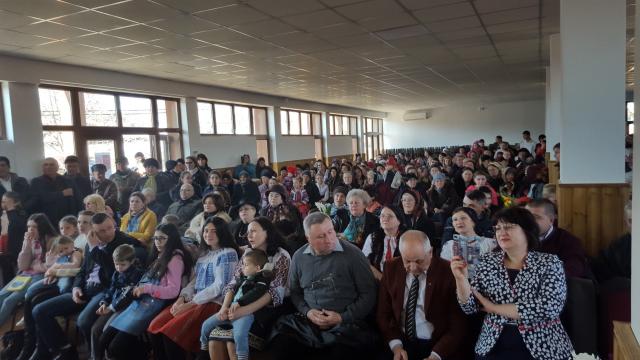 Concertul „Dragă mamă, dragă tată”, în Parohia Cozmeşti