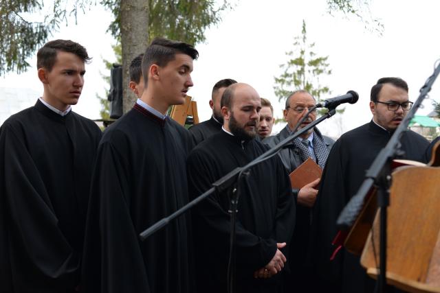 Hram la Sihăstria Voronei:„Pentru a ne cuprinde bucuria Duhului Sfânt, ne este necesară smerenia Maicii Domnului”