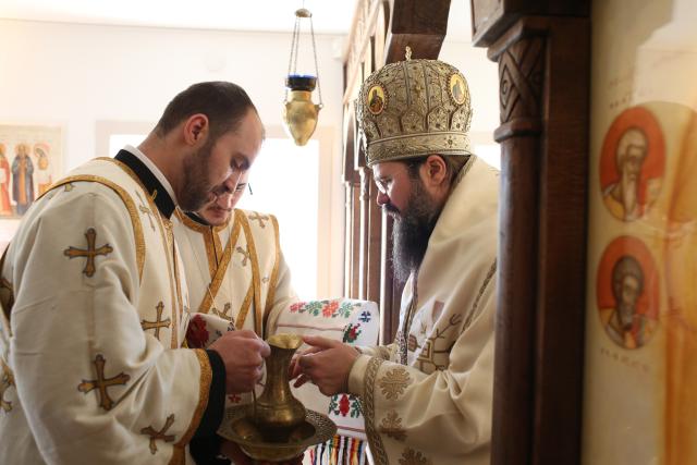 PS Macarie: „Vine ceasul când măștile vor cădea și adevărul va ieși la iveală”