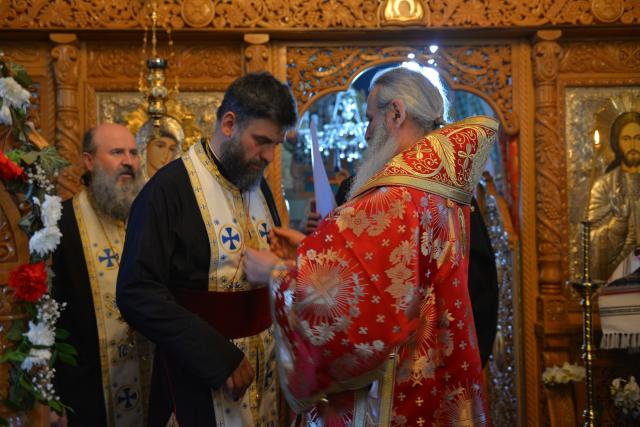 Liturghie arhierească și sfințire de casă parohială la Boboiești: „Fără taina postului nu poate fi concepută viața creștină”