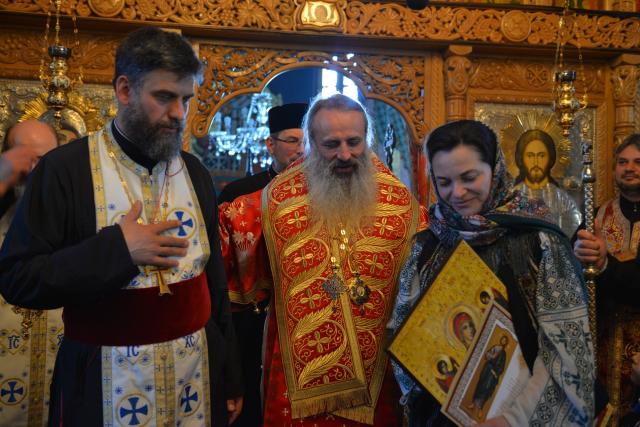 Liturghie arhierească și sfințire de casă parohială la Boboiești: „Fără taina postului nu poate fi concepută viața creștină”