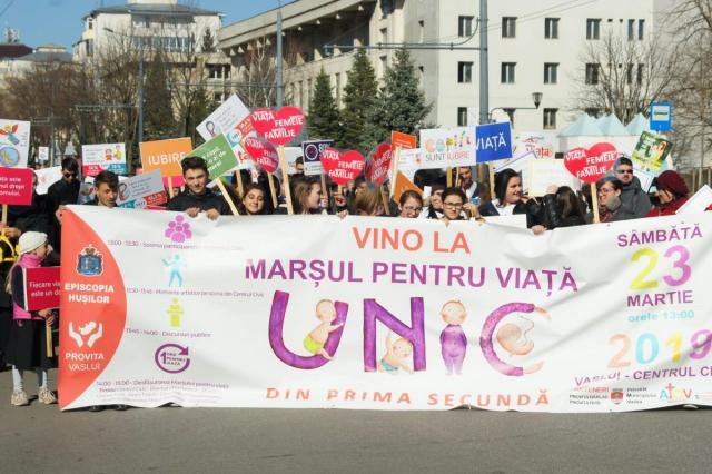 Evenimente dedicate vieţii din două eparhii ale Moldovei