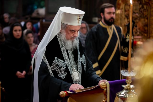 Părintele Patriarh Daniel: „Miluiește-mă Dumnezeule, miluiește-mă!” este apelul la unicul izvor al vieții veșnice – Hristos