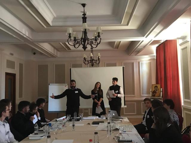 Curs de comunicare pentru promovarea şcolilor teologice