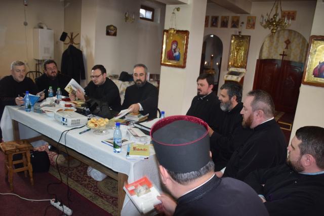 Şedinţă de lucru a Biroului de catehizare al Arhiepiscopiei Iaşilor