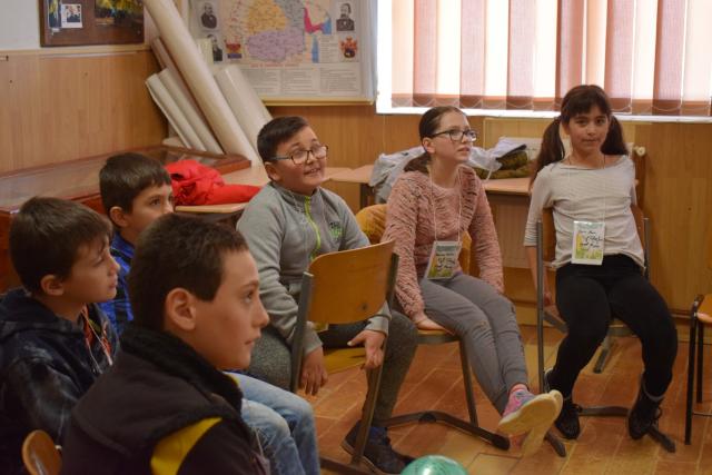 Tabăra în Parohia Mirosloveşti, la cea de-a III-a ediţie