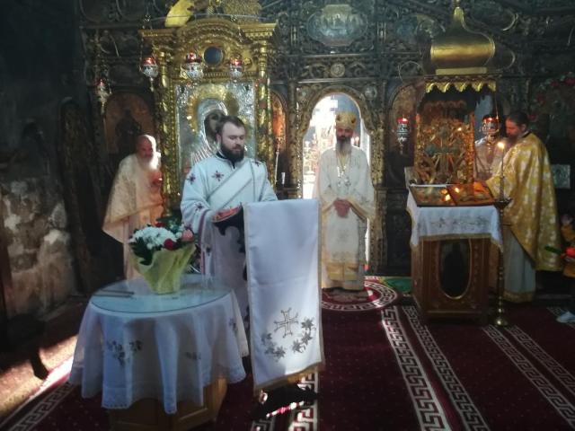 PS Antonie de Bălți la hramul ctitoriei Sfântului Voievod Ștefan cel Mare din Hârlău