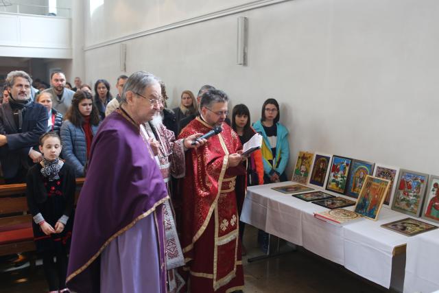 Atelier de pictură pe sticlă în Parohia „Nașterea Domnului” din München