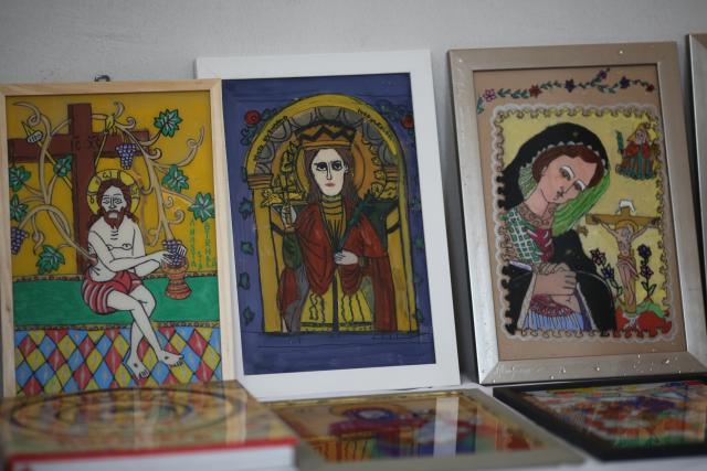 Atelier de pictură pe sticlă în Parohia „Nașterea Domnului” din München