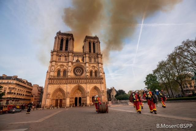 Episcopii ortodocși din Franța: „Notre-Dame este un loc de dialog cu istoria și de speranță în infinit”