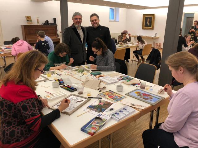 Atelier de pictură pe sticlă în Parohia „Nașterea Domnului” din München