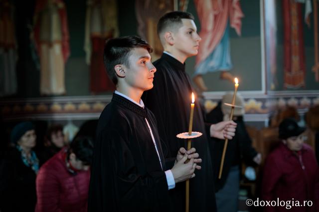 Și eu L-am răstignit pe Hristos – pelerini pe drumul spre Înviere