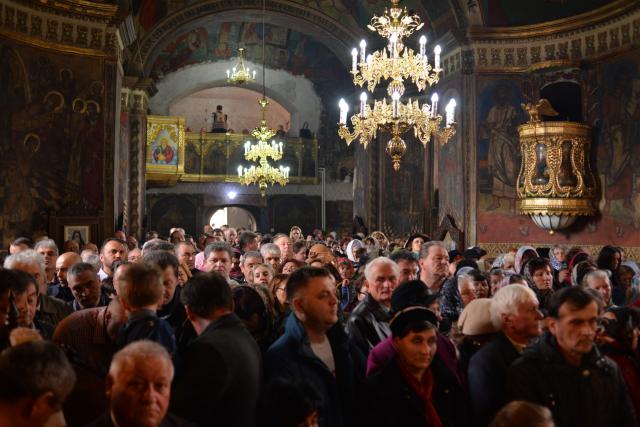 „Cum putem intra cu Domnul în Ierusalim?”. Mitropolitul Moldovei și Bucovinei a răspuns la această întrebare în Duminica Floriilor