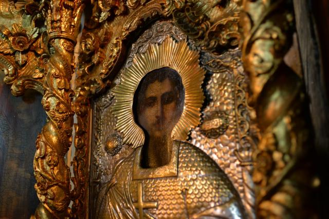 „Cum putem intra cu Domnul în Ierusalim?”. Mitropolitul Moldovei și Bucovinei a răspuns la această întrebare în Duminica Floriilor